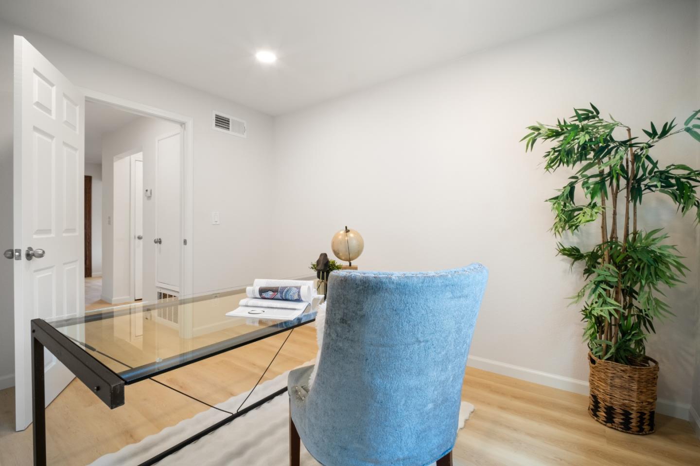 Detail Gallery Image 19 of 38 For 299 Moraga Way, San Jose,  CA 95119 - 3 Beds | 2 Baths