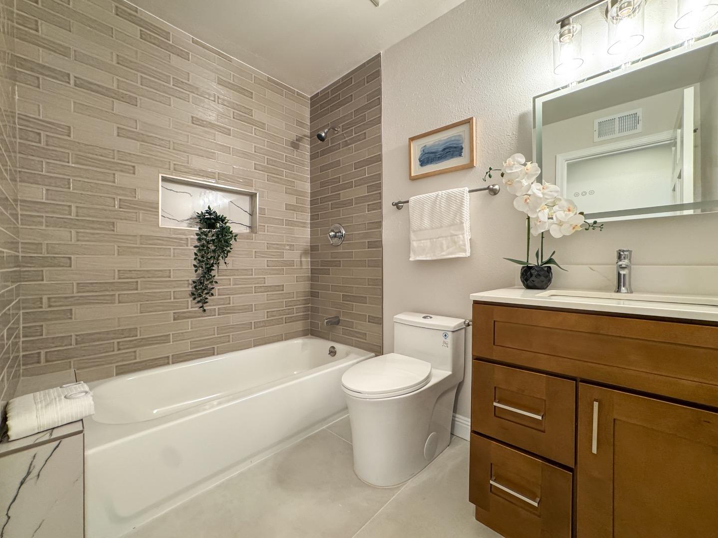 Detail Gallery Image 31 of 38 For 299 Moraga Way, San Jose,  CA 95119 - 3 Beds | 2 Baths