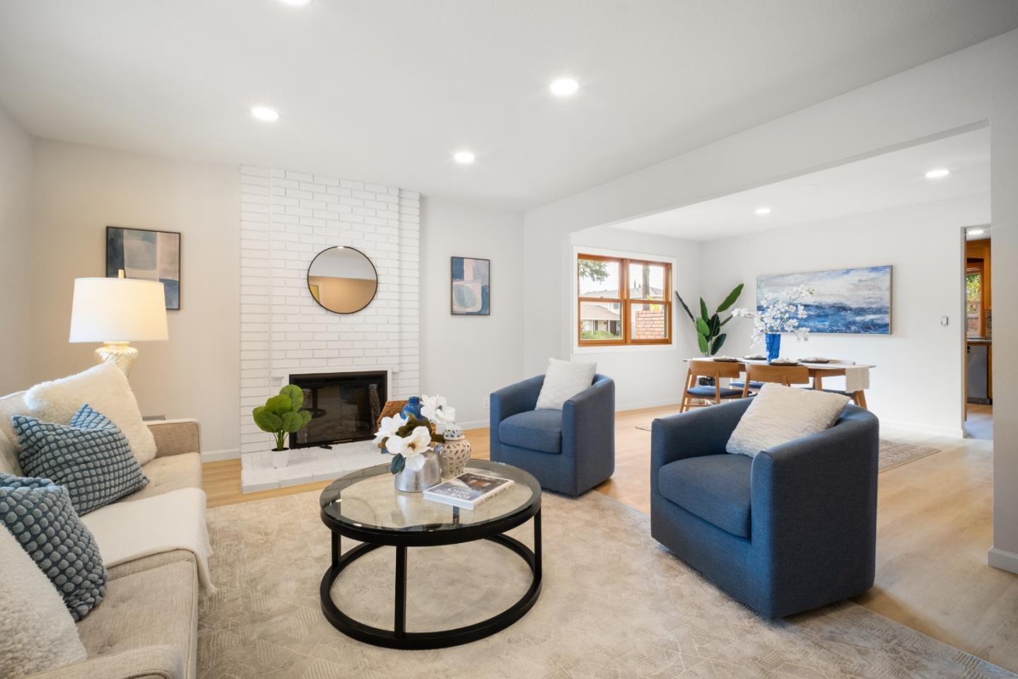 Detail Gallery Image 5 of 38 For 299 Moraga Way, San Jose,  CA 95119 - 3 Beds | 2 Baths