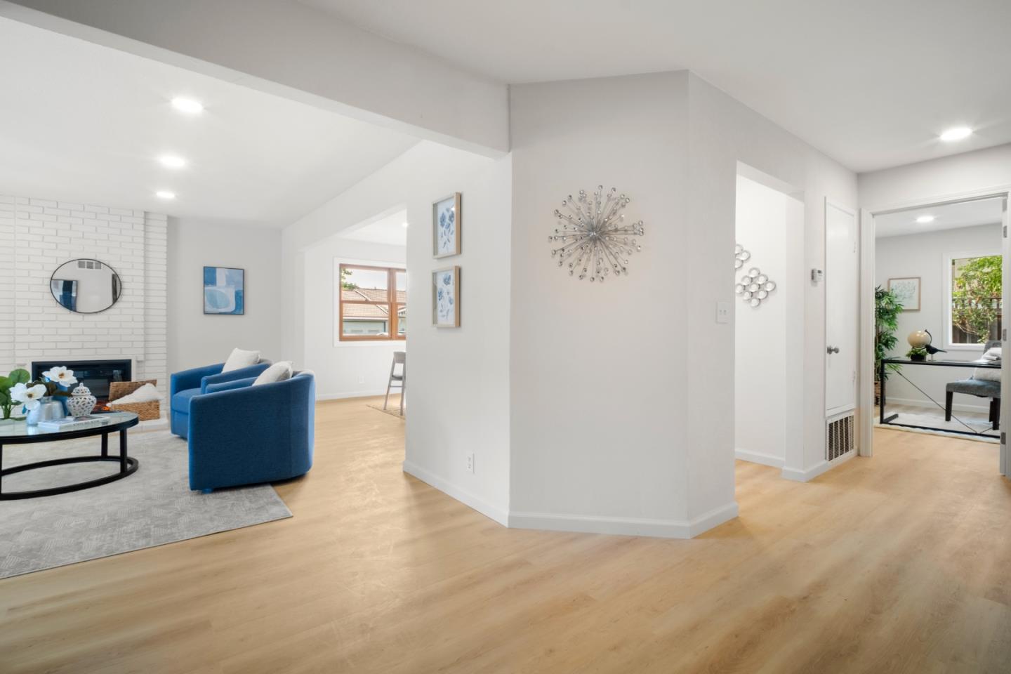 Detail Gallery Image 9 of 38 For 299 Moraga Way, San Jose,  CA 95119 - 3 Beds | 2 Baths
