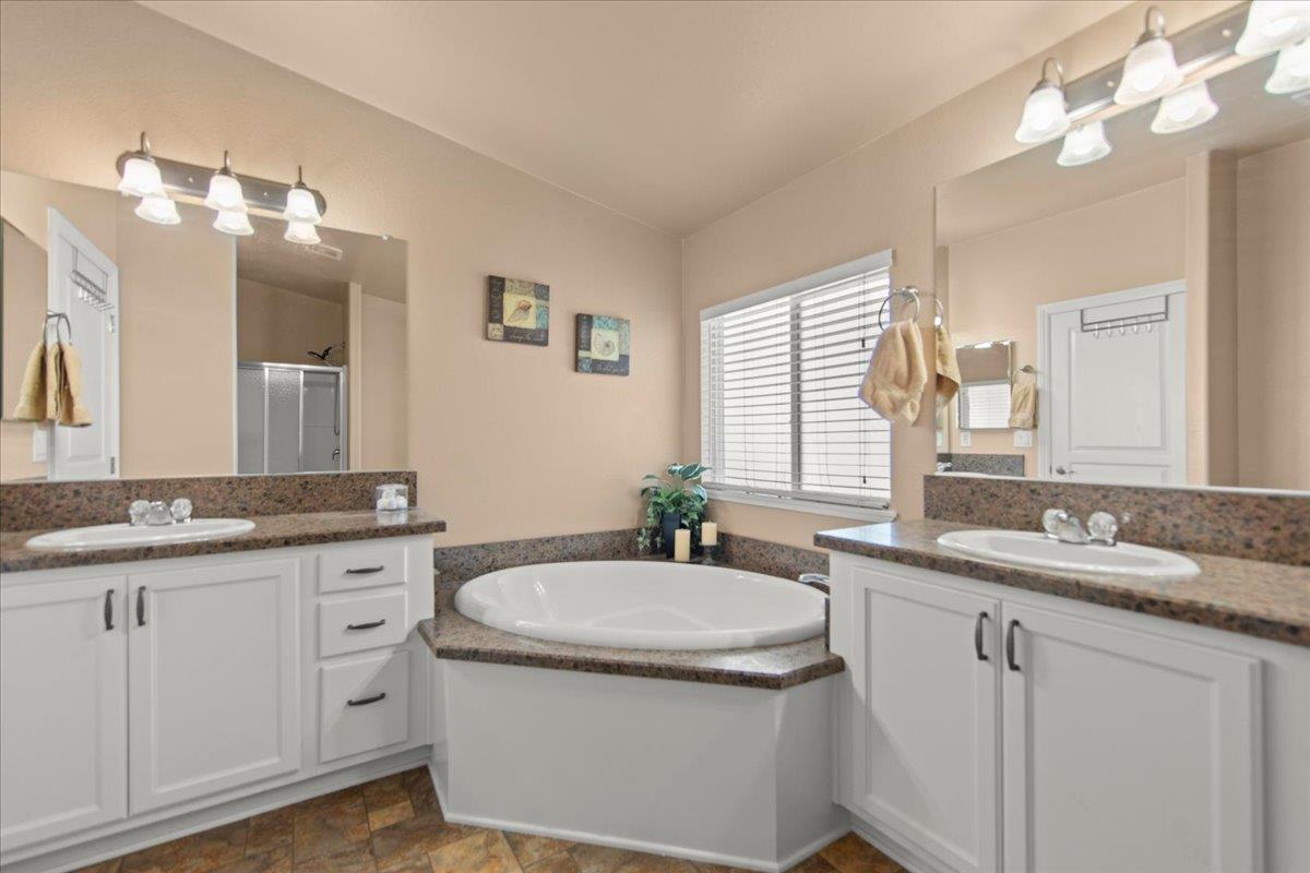 Detail Gallery Image 22 of 42 For 275 Burnett Ave #133,  Morgan Hill,  CA 95037 - 3 Beds | 2 Baths