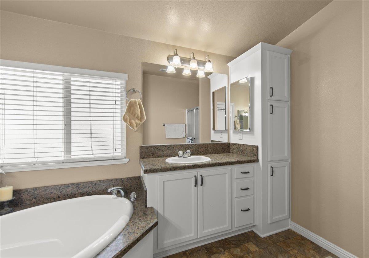 Detail Gallery Image 23 of 42 For 275 Burnett Ave #133,  Morgan Hill,  CA 95037 - 3 Beds | 2 Baths