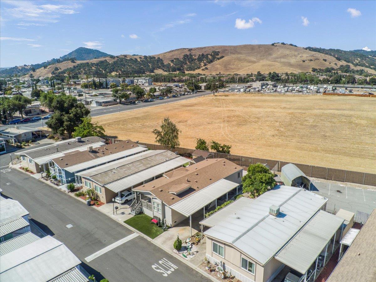 Detail Gallery Image 36 of 42 For 275 Burnett Ave #133,  Morgan Hill,  CA 95037 - 3 Beds | 2 Baths