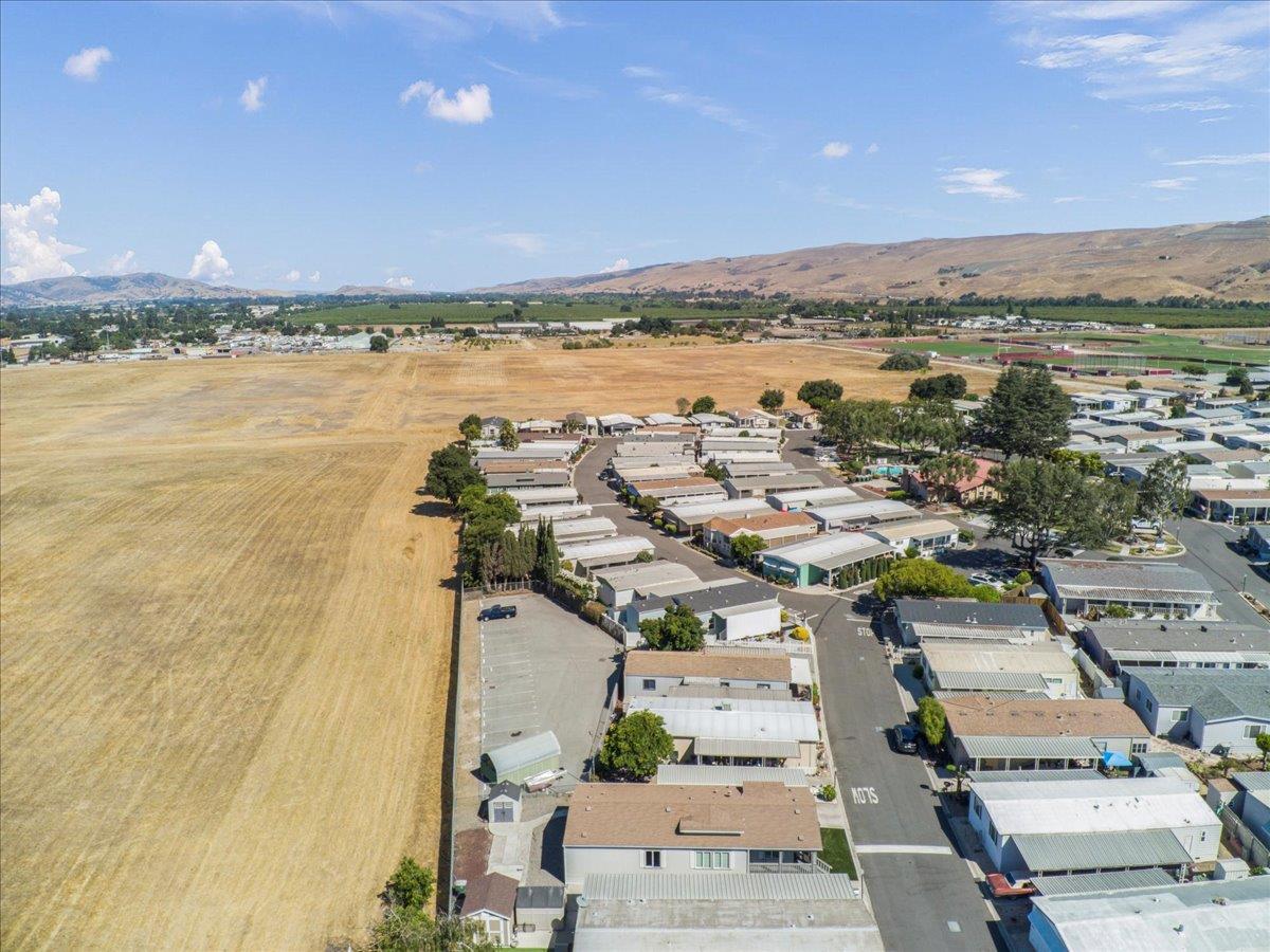 Detail Gallery Image 40 of 42 For 275 Burnett Ave #133,  Morgan Hill,  CA 95037 - 3 Beds | 2 Baths