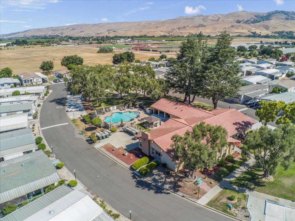 Detail Gallery Image 41 of 42 For 275 Burnett Ave #133,  Morgan Hill,  CA 95037 - 3 Beds | 2 Baths