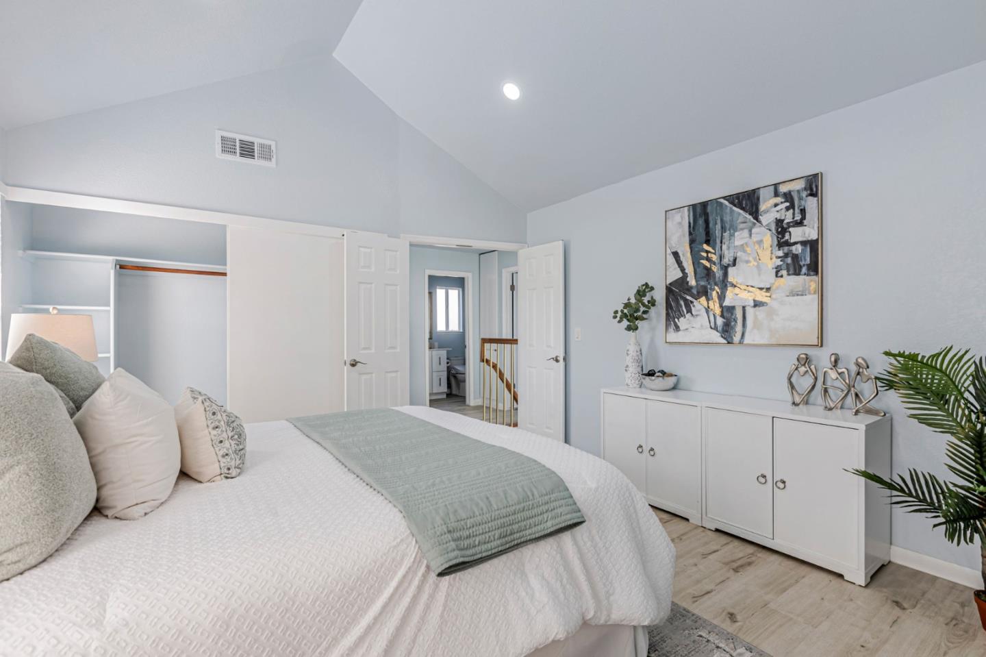 Detail Gallery Image 24 of 43 For 2129 Doxey Dr, San Jose,  CA 95131 - 3 Beds | 2/1 Baths