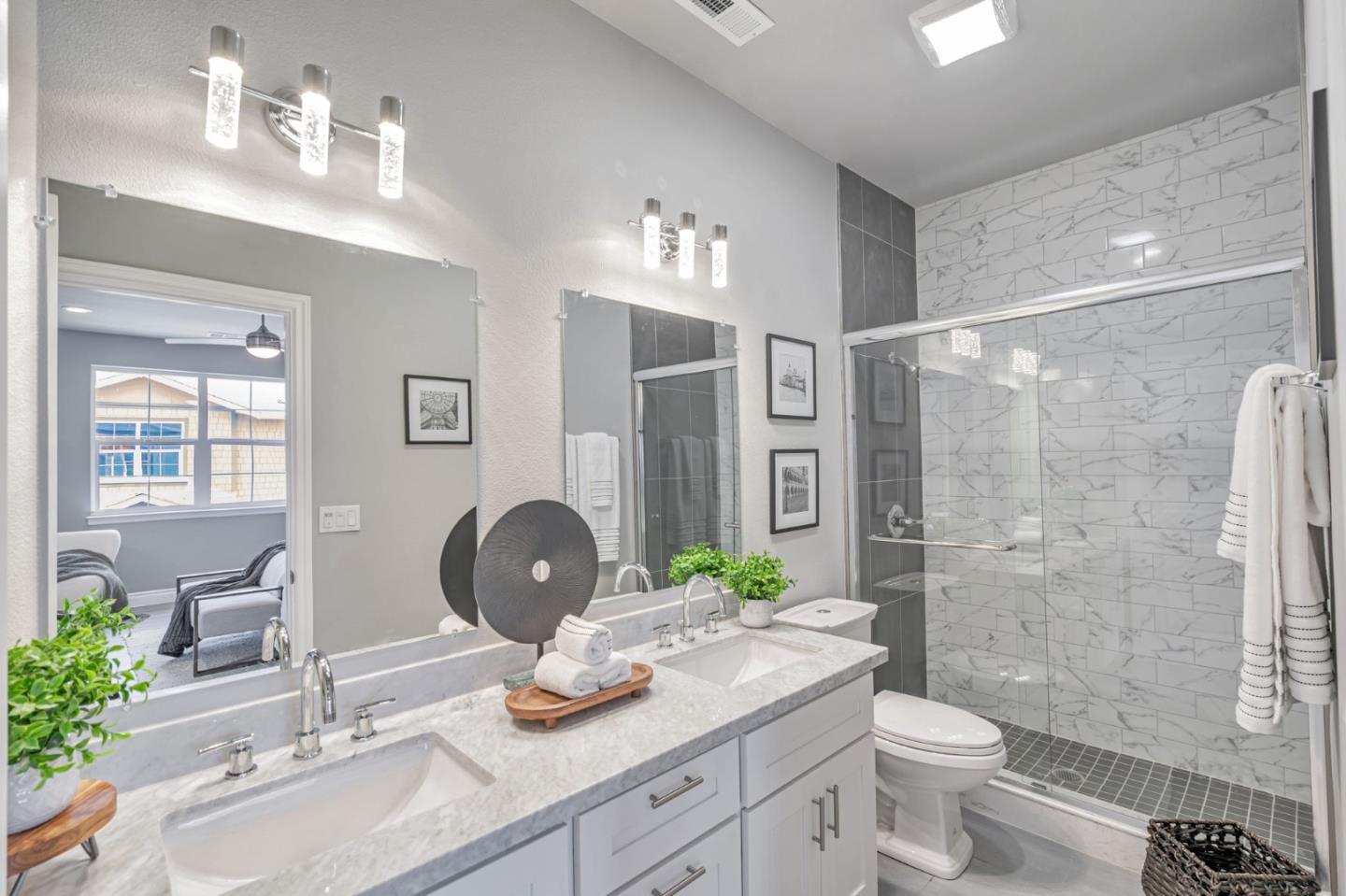 Detail Gallery Image 19 of 23 For 806 Maybeck Pl, Hayward,  CA 94544 - 4 Beds | 4 Baths