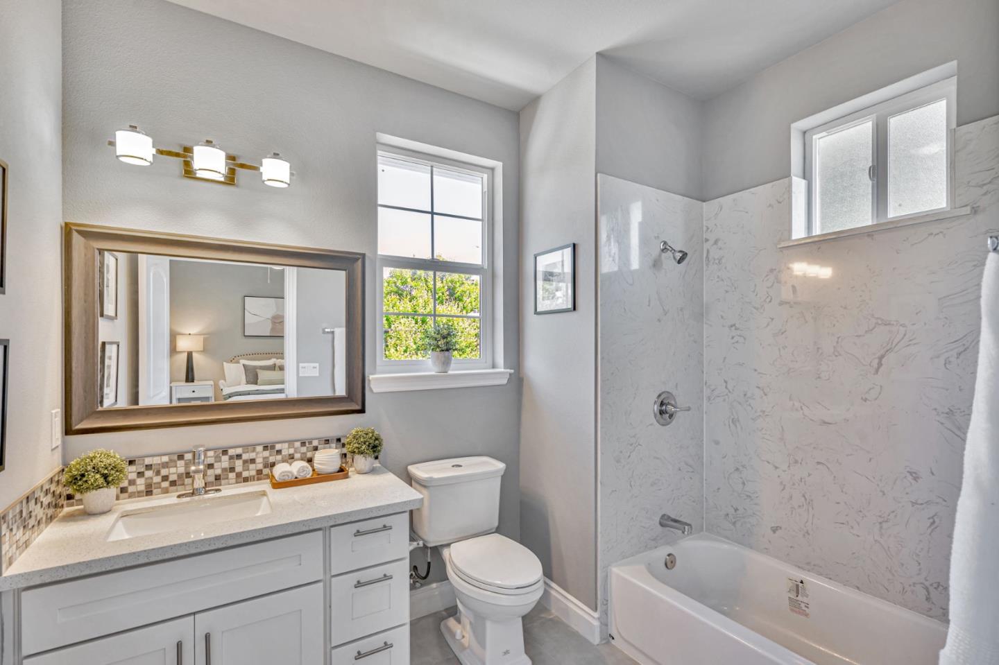 Detail Gallery Image 20 of 23 For 806 Maybeck Pl, Hayward,  CA 94544 - 4 Beds | 4 Baths