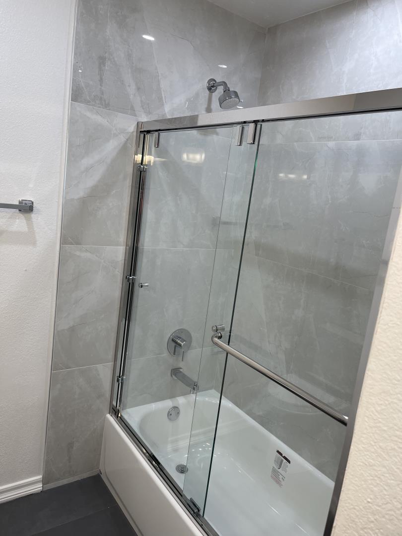 Detail Gallery Image 5 of 15 For 116 Monte Villa Ct, Campbell,  CA 95008 - 2 Beds | 2/1 Baths