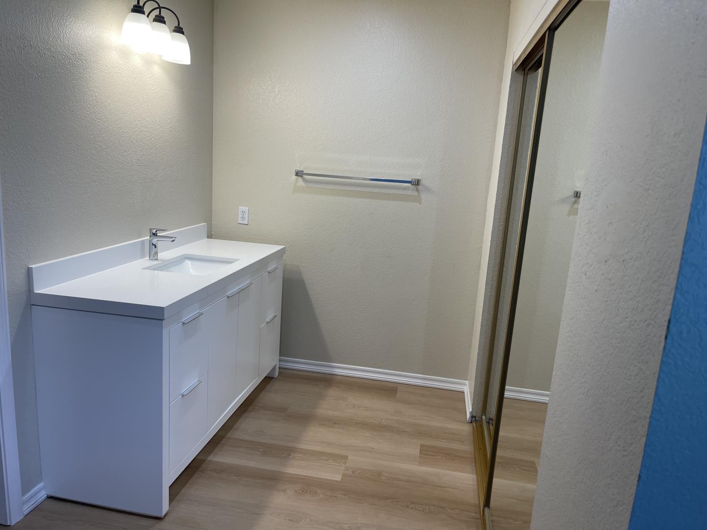 Detail Gallery Image 8 of 15 For 116 Monte Villa Ct, Campbell,  CA 95008 - 2 Beds | 2/1 Baths