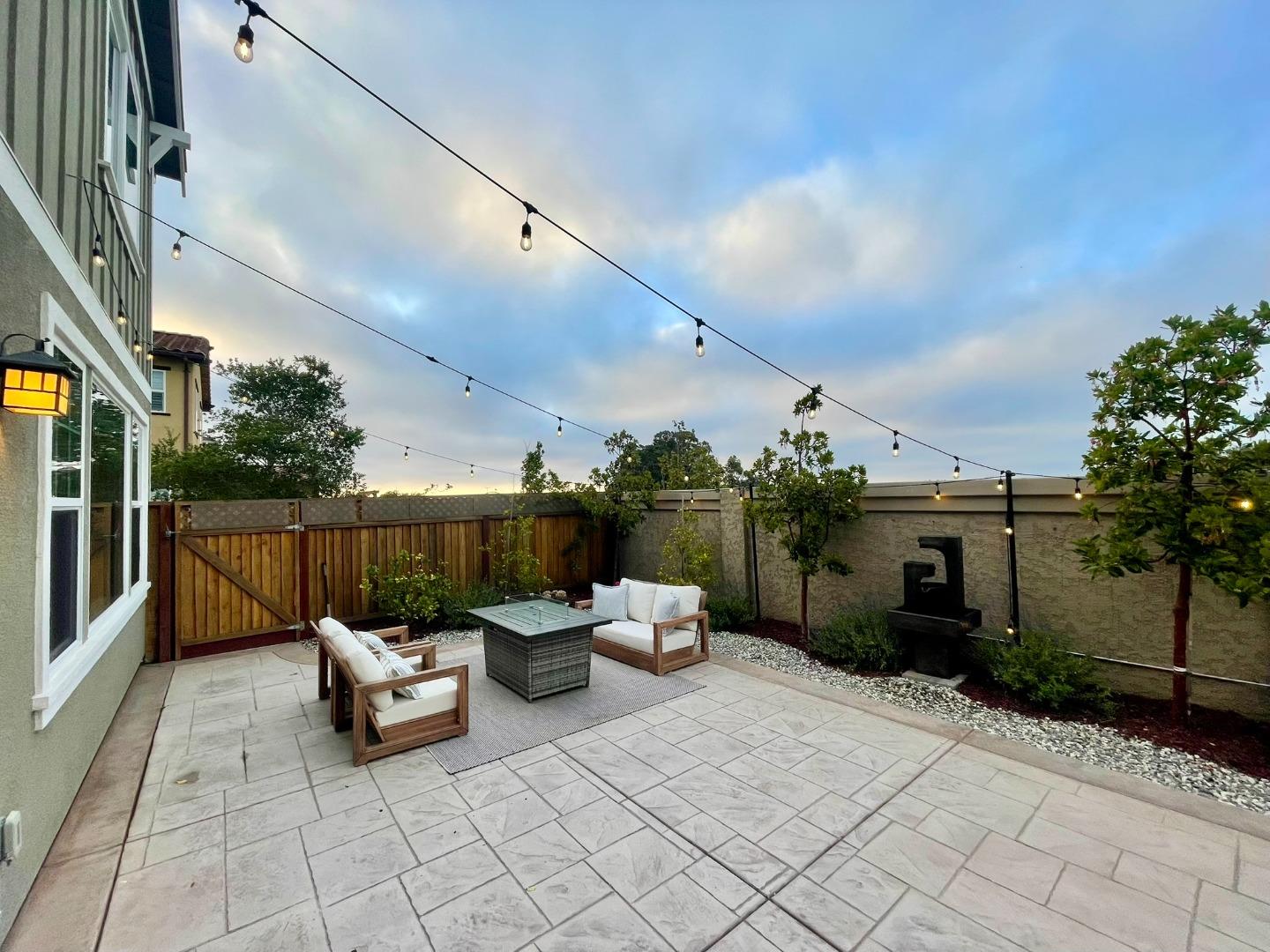 Detail Gallery Image 13 of 30 For 18531 Mcclellan Cir, East Garrison,  CA 93933 - 4 Beds | 3/1 Baths