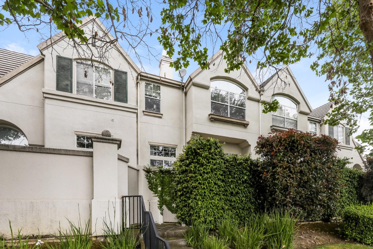 Detail Gallery Image 24 of 24 For 572 Blackwood Ter, Sunnyvale,  CA 94086 - 3 Beds | 2/1 Baths