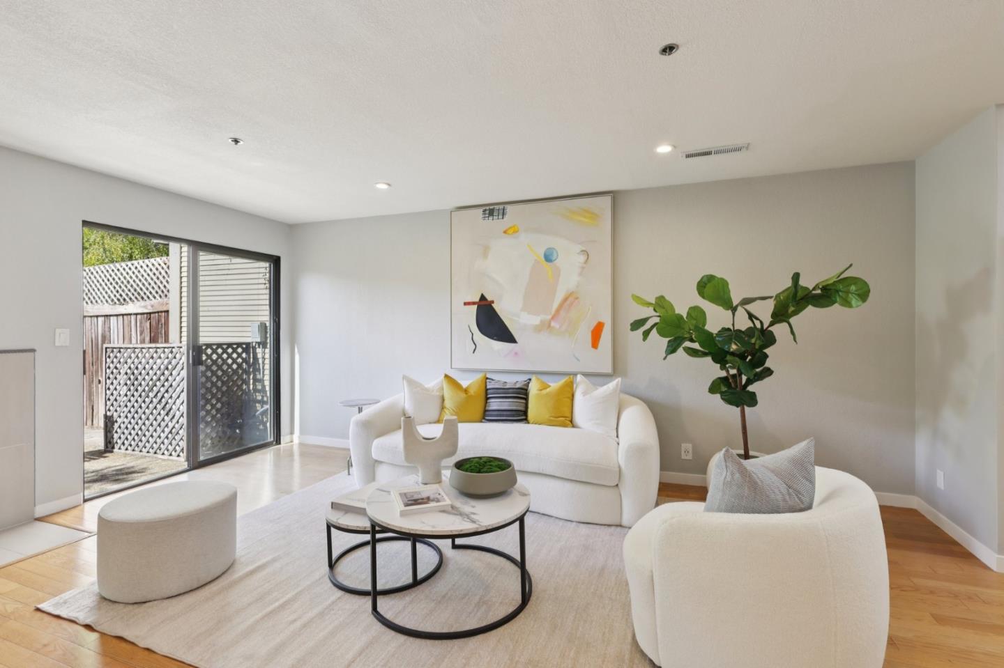 Detail Gallery Image 12 of 57 For 1331 Alma St, Palo Alto,  CA 94301 - 2 Beds | 2/1 Baths