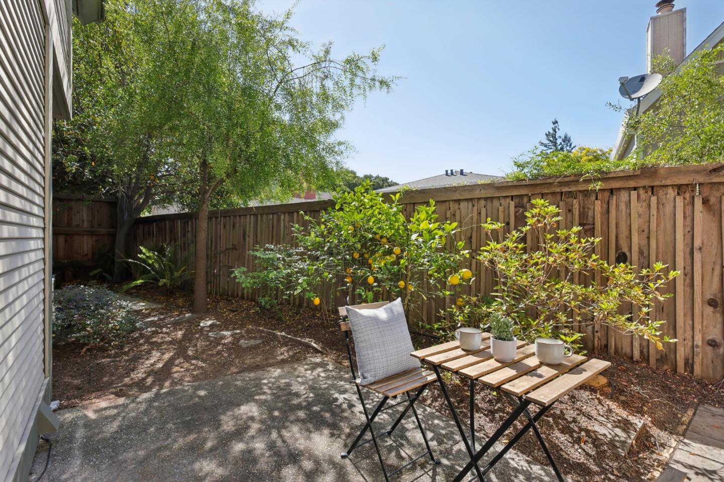 Detail Gallery Image 35 of 57 For 1331 Alma St, Palo Alto,  CA 94301 - 2 Beds | 2/1 Baths