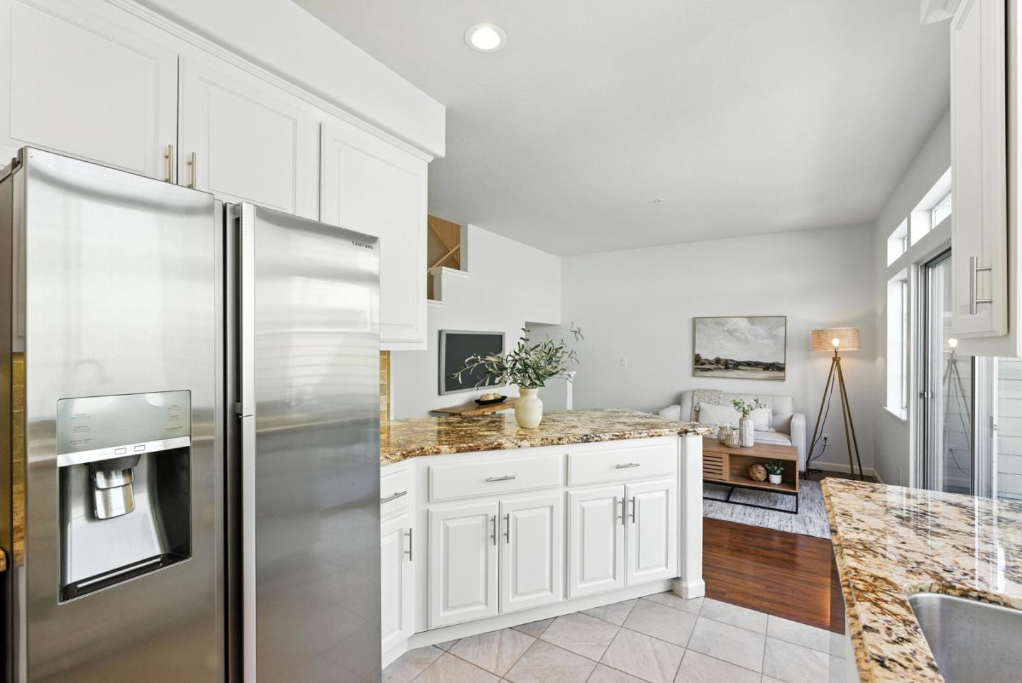 Detail Gallery Image 21 of 61 For 1151 La Rochelle Ter #E,  Sunnyvale,  CA 94089 - 2 Beds | 2/1 Baths