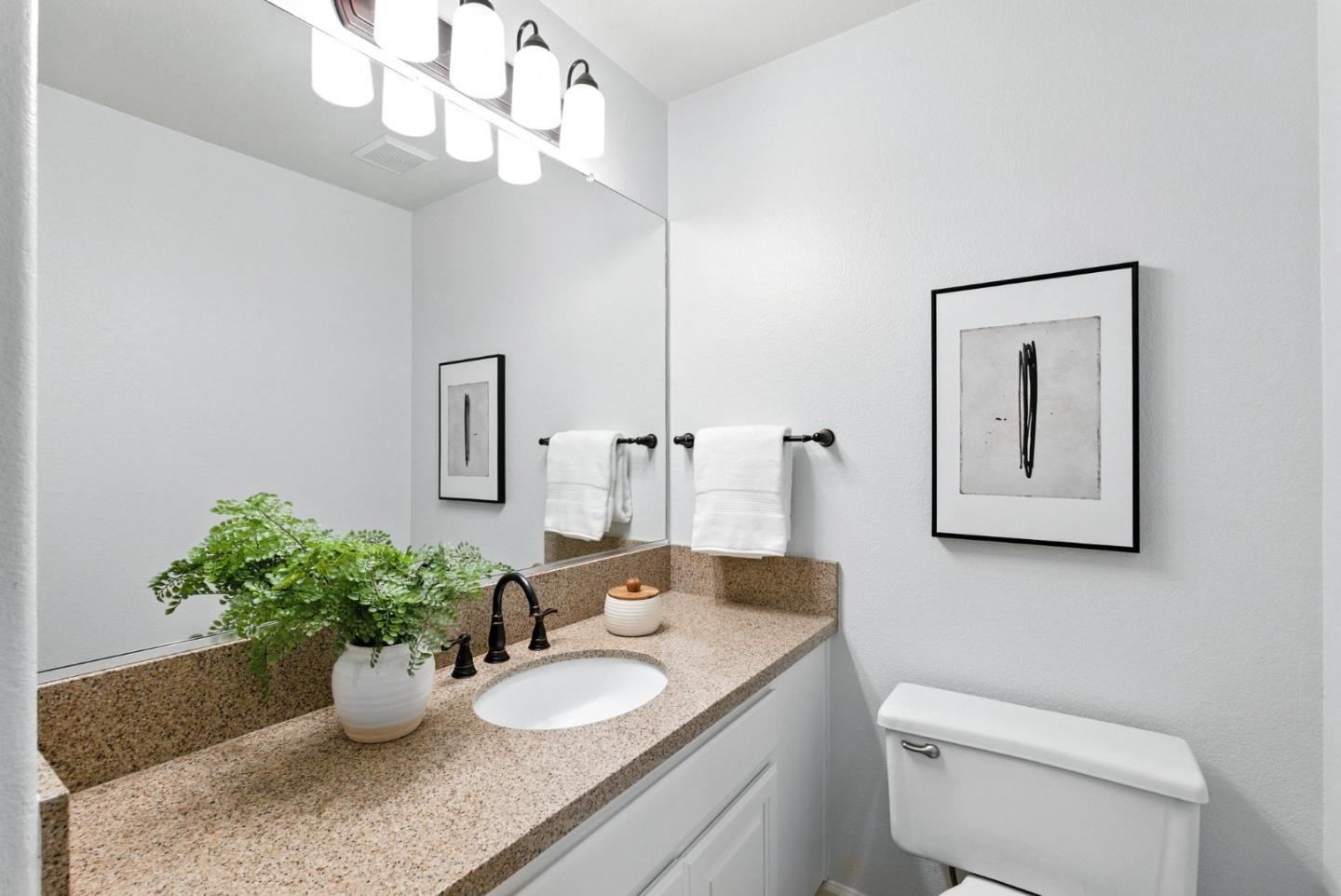 Detail Gallery Image 28 of 61 For 1151 La Rochelle Ter #E,  Sunnyvale,  CA 94089 - 2 Beds | 2/1 Baths