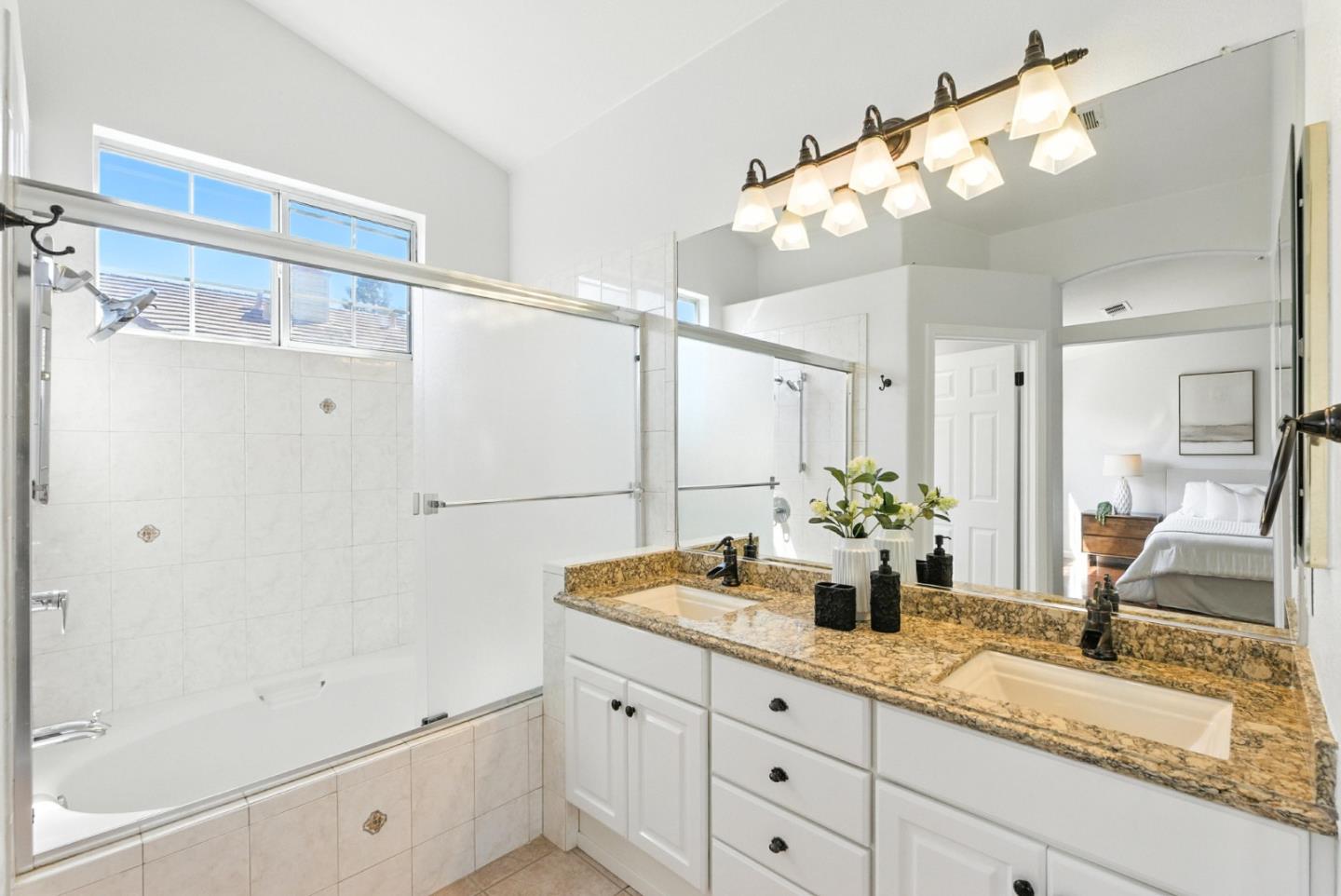 Detail Gallery Image 34 of 61 For 1151 La Rochelle Ter #E,  Sunnyvale,  CA 94089 - 2 Beds | 2/1 Baths