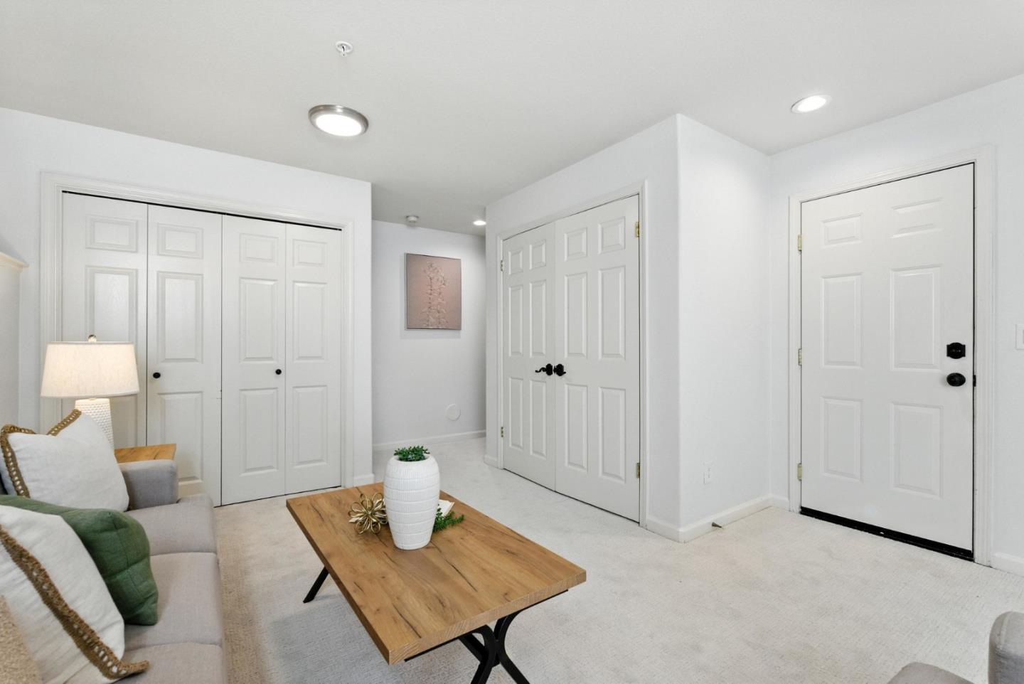 Detail Gallery Image 40 of 61 For 1151 La Rochelle Ter #E,  Sunnyvale,  CA 94089 - 2 Beds | 2/1 Baths