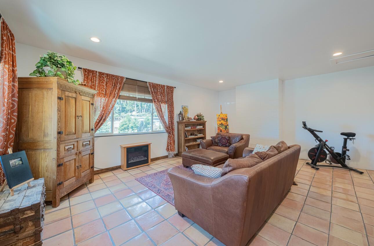 Detail Gallery Image 24 of 52 For 9180 Coker Rd, Salinas,  CA 93907 - 4 Beds | 3 Baths