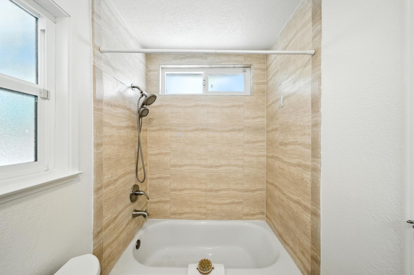 Detail Gallery Image 23 of 36 For 552 Bluefield Dr, San Jose,  CA 95136 - 4 Beds | 2 Baths