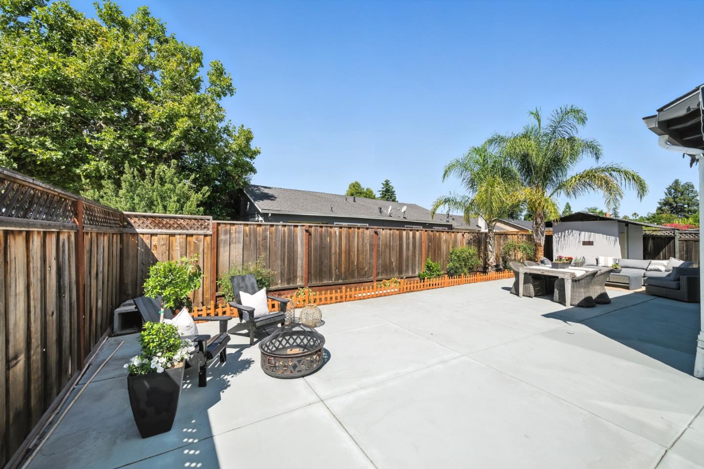 Detail Gallery Image 31 of 36 For 552 Bluefield Dr, San Jose,  CA 95136 - 4 Beds | 2 Baths