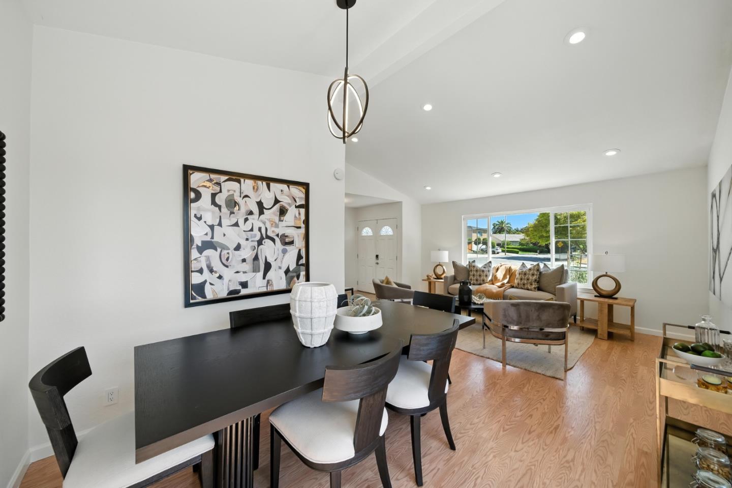 Detail Gallery Image 7 of 36 For 552 Bluefield Dr, San Jose,  CA 95136 - 4 Beds | 2 Baths