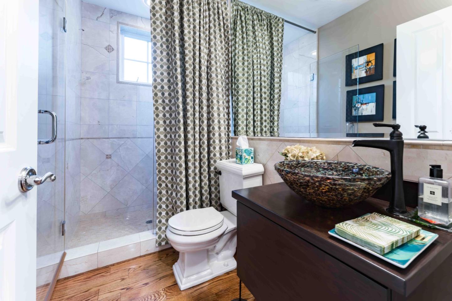 Detail Gallery Image 16 of 39 For 579 Glenbrook Dr, Palo Alto,  CA 94306 - 6 Beds | 4 Baths