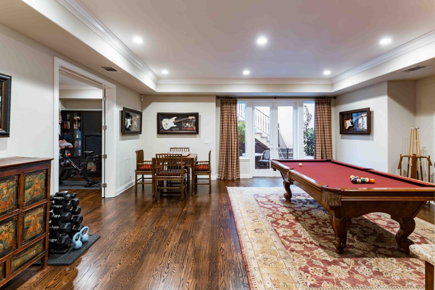 Detail Gallery Image 25 of 39 For 579 Glenbrook Dr, Palo Alto,  CA 94306 - 6 Beds | 4 Baths