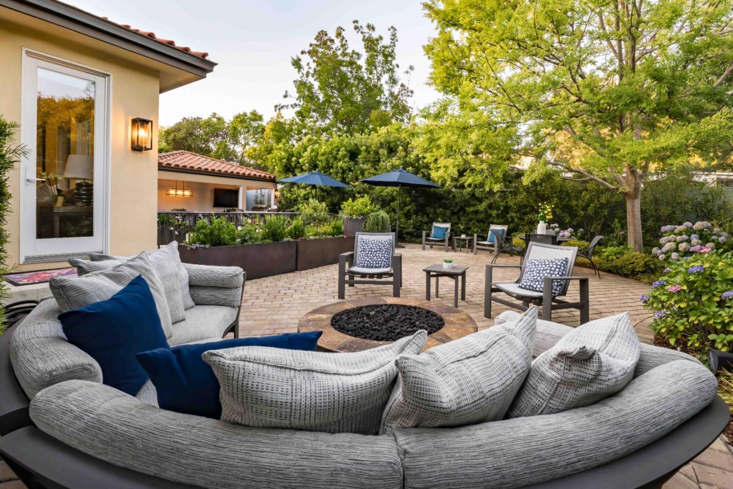 Detail Gallery Image 39 of 39 For 579 Glenbrook Dr, Palo Alto,  CA 94306 - 6 Beds | 4 Baths