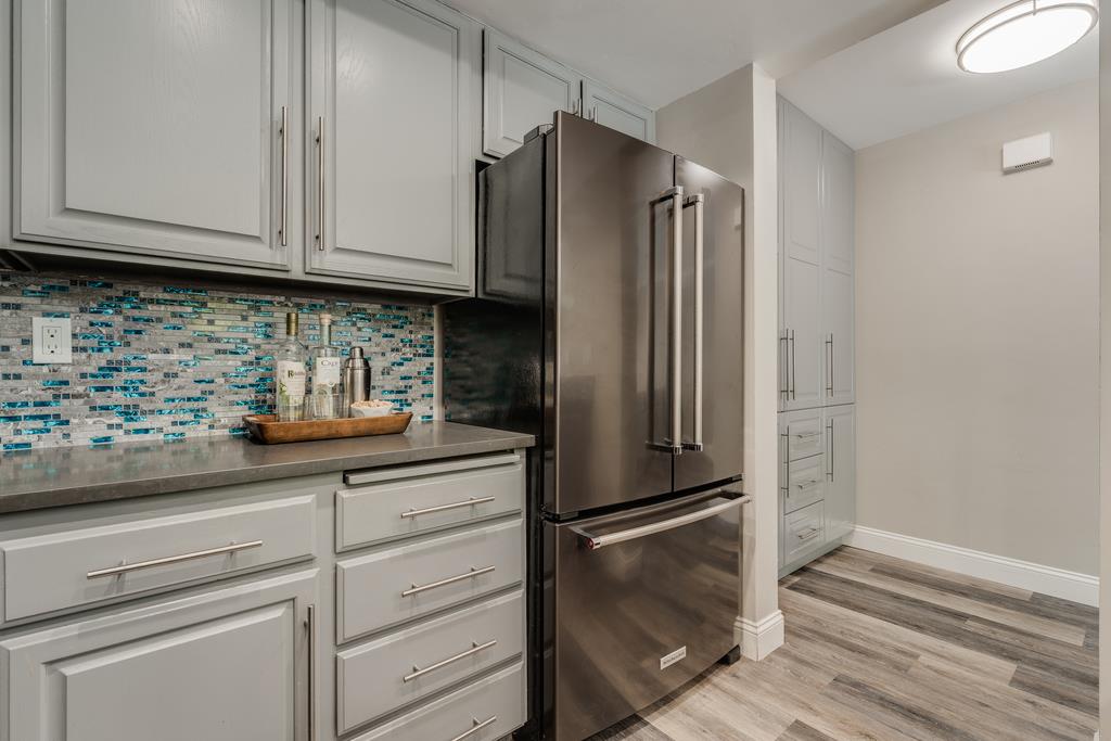 Detail Gallery Image 10 of 36 For 2915 Leotar Cir, Santa Cruz,  CA 95062 - 3 Beds | 2/1 Baths