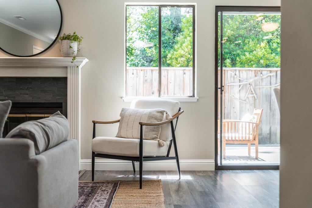 Detail Gallery Image 11 of 36 For 2915 Leotar Cir, Santa Cruz,  CA 95062 - 3 Beds | 2/1 Baths
