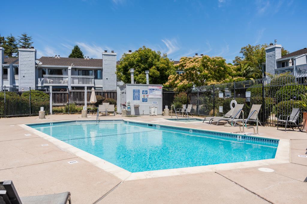 Detail Gallery Image 33 of 36 For 2915 Leotar Cir, Santa Cruz,  CA 95062 - 3 Beds | 2/1 Baths