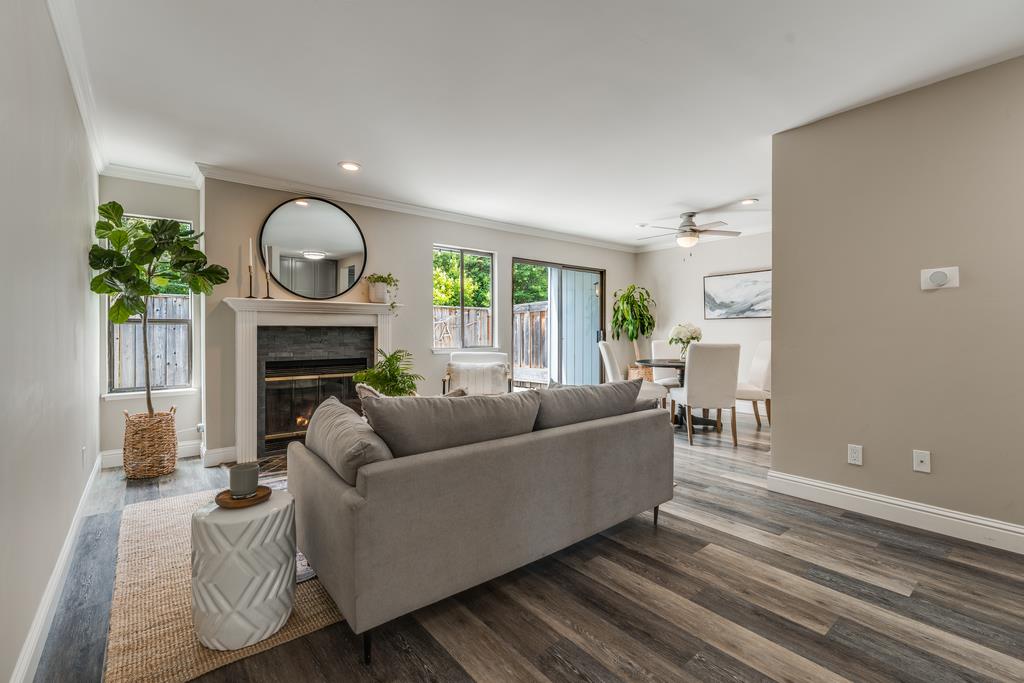 Detail Gallery Image 4 of 36 For 2915 Leotar Cir, Santa Cruz,  CA 95062 - 3 Beds | 2/1 Baths