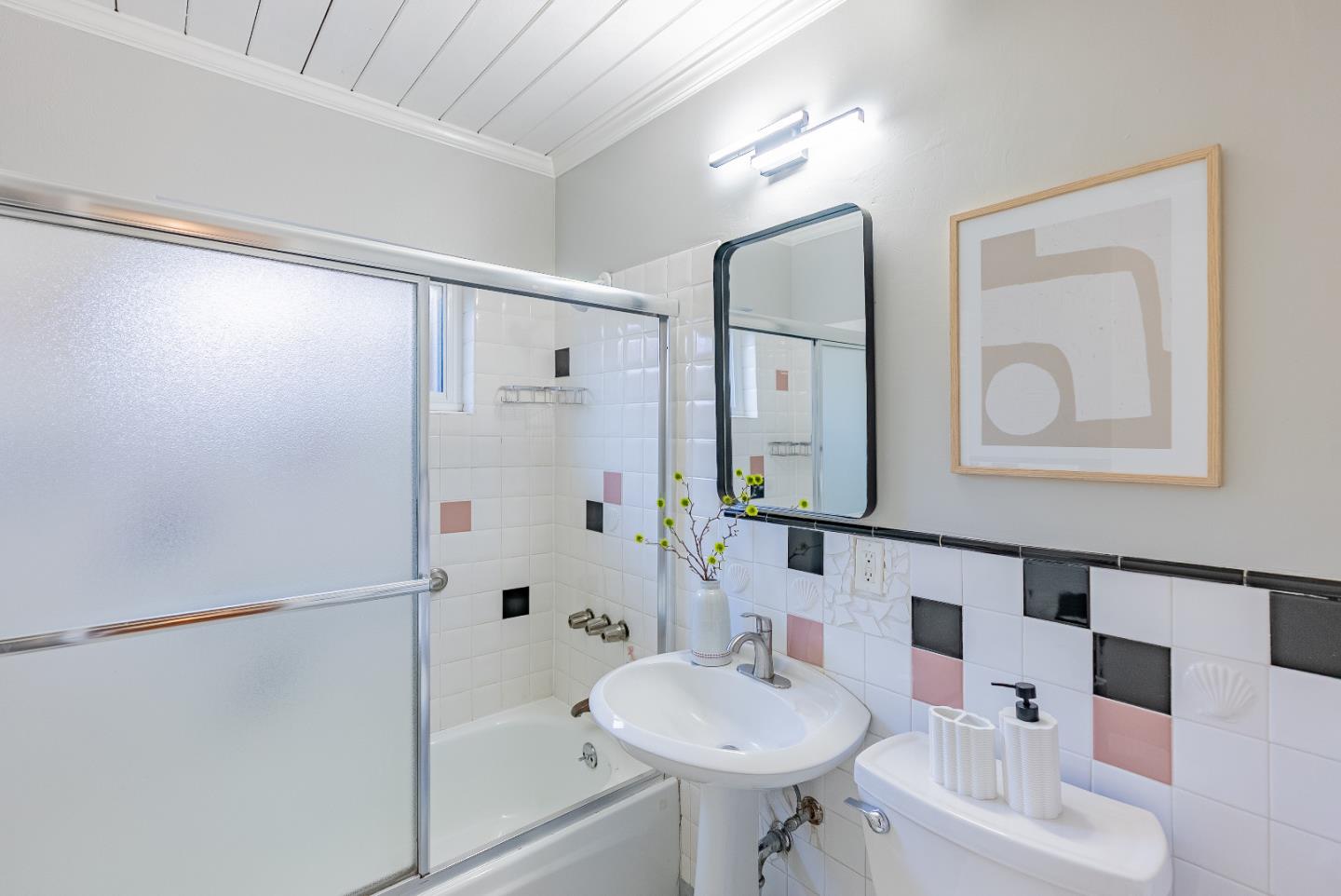 Detail Gallery Image 23 of 40 For 582 Morse Ave, Sunnyvale,  CA 94085 - 3 Beds | 1 Baths
