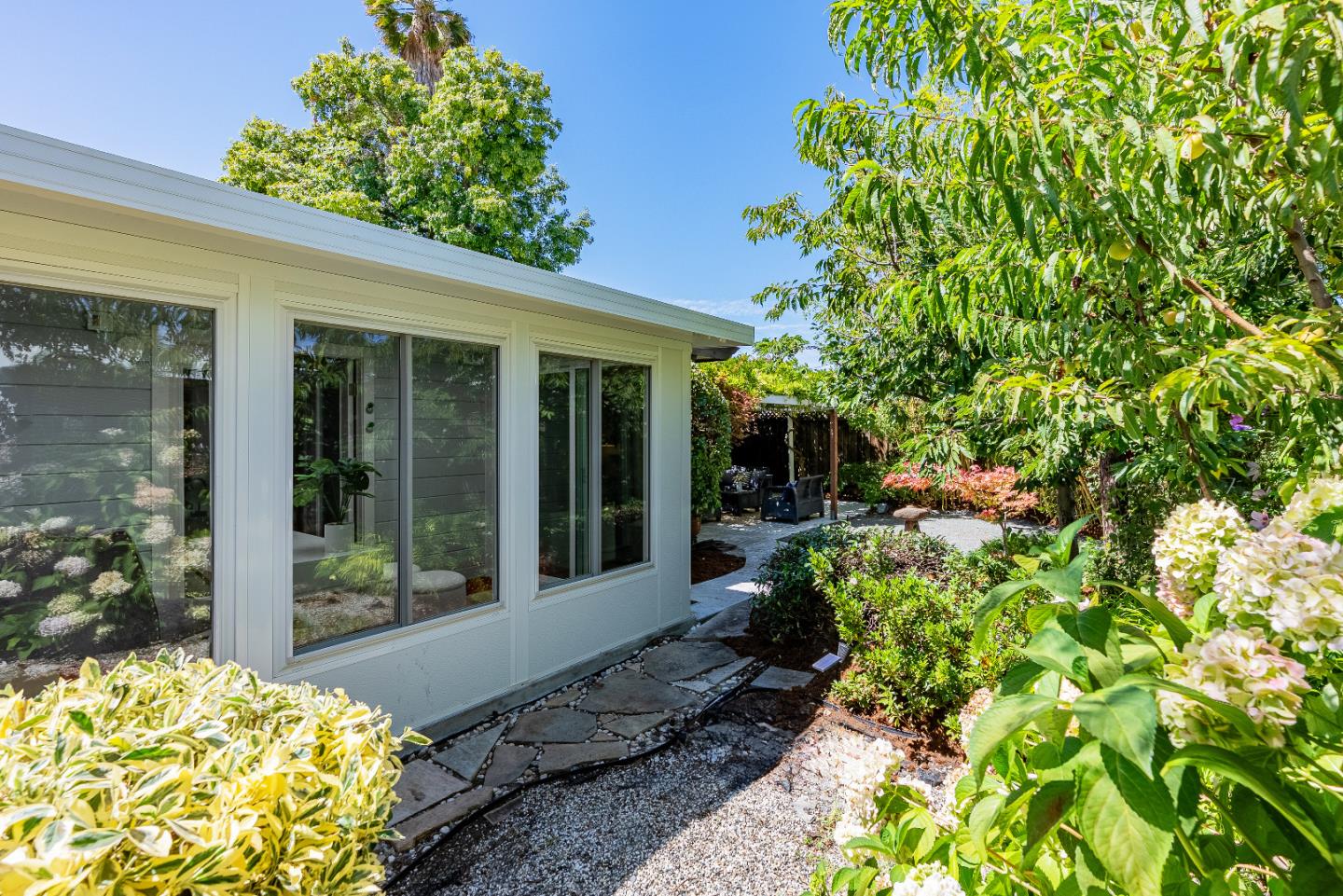 Detail Gallery Image 31 of 40 For 582 Morse Ave, Sunnyvale,  CA 94085 - 3 Beds | 1 Baths