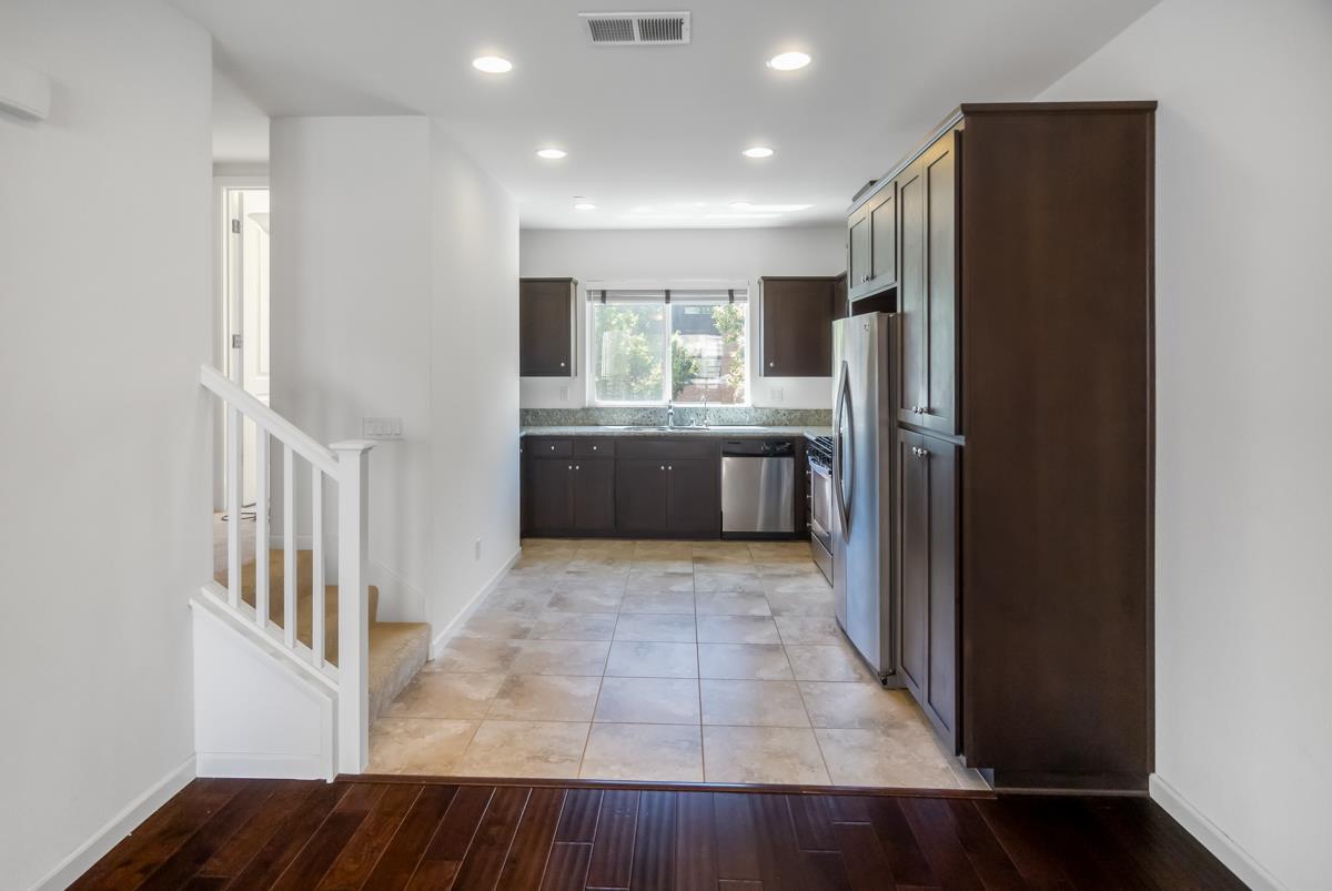 Detail Gallery Image 11 of 47 For 748-3 N 10th St, San Jose,  CA 95112 - 2 Beds | 2/1 Baths