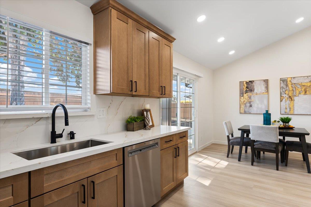 Detail Gallery Image 9 of 30 For 5643 Truman Pl, Fremont,  CA 94538 - 3 Beds | 2 Baths