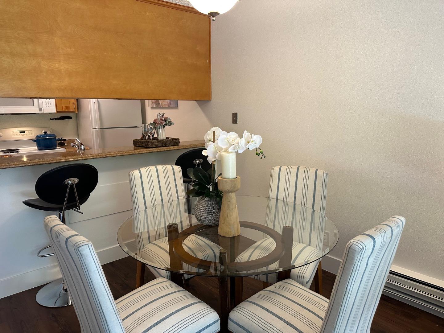 Detail Gallery Image 7 of 34 For 8129 Shelter Creek Ln, San Bruno,  CA 94066 - 1 Beds | 1 Baths