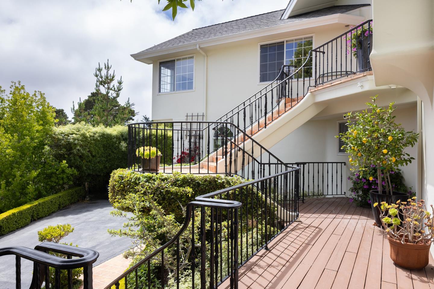 Detail Gallery Image 2 of 37 For 4167 Sunset Ln, Pebble Beach,  CA 93953 - 4 Beds | 4/1 Baths