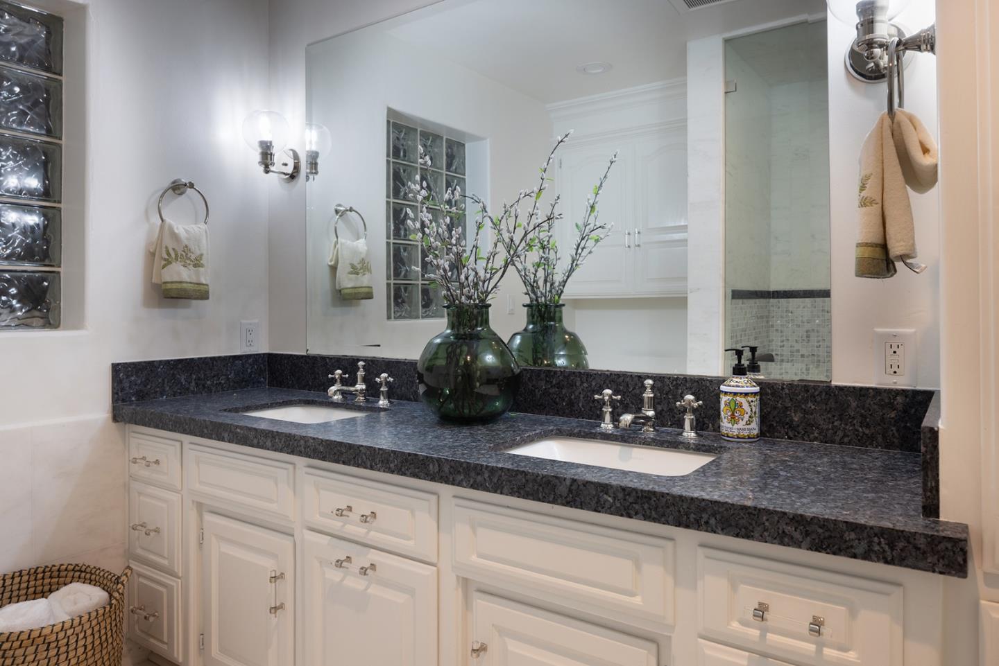 Detail Gallery Image 28 of 37 For 4167 Sunset Ln, Pebble Beach,  CA 93953 - 4 Beds | 4/1 Baths
