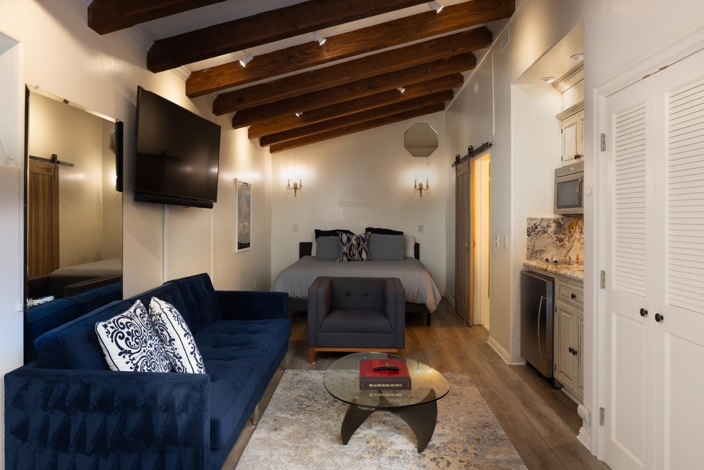 Detail Gallery Image 32 of 37 For 4167 Sunset Ln, Pebble Beach,  CA 93953 - 4 Beds | 4/1 Baths