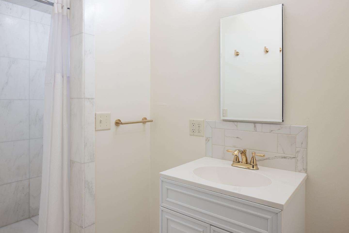 Detail Gallery Image 33 of 37 For 4167 Sunset Ln, Pebble Beach,  CA 93953 - 4 Beds | 4/1 Baths