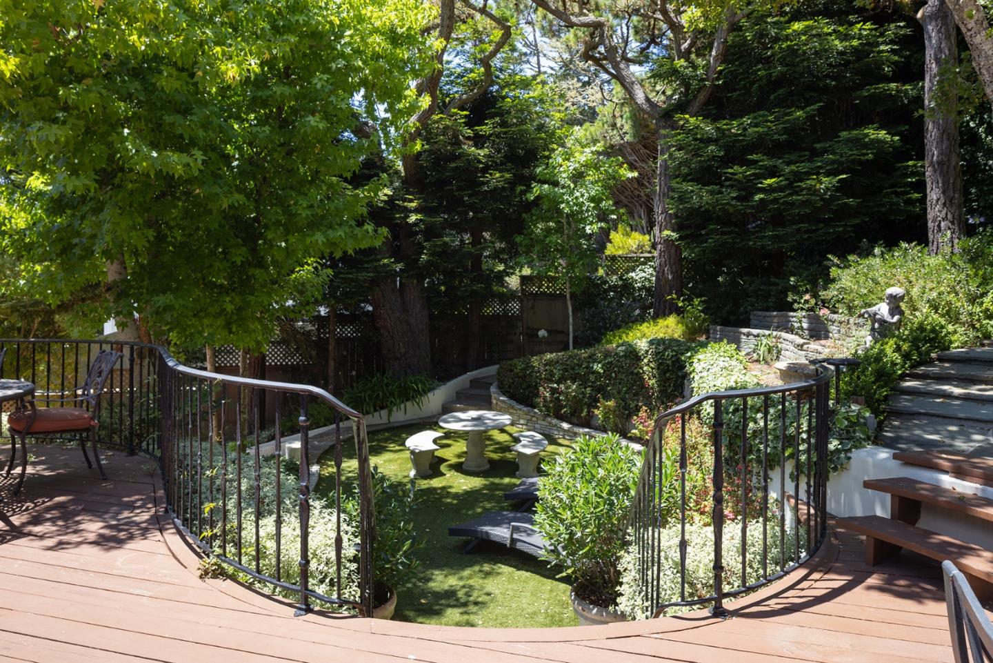 Detail Gallery Image 35 of 37 For 4167 Sunset Ln, Pebble Beach,  CA 93953 - 4 Beds | 4/1 Baths