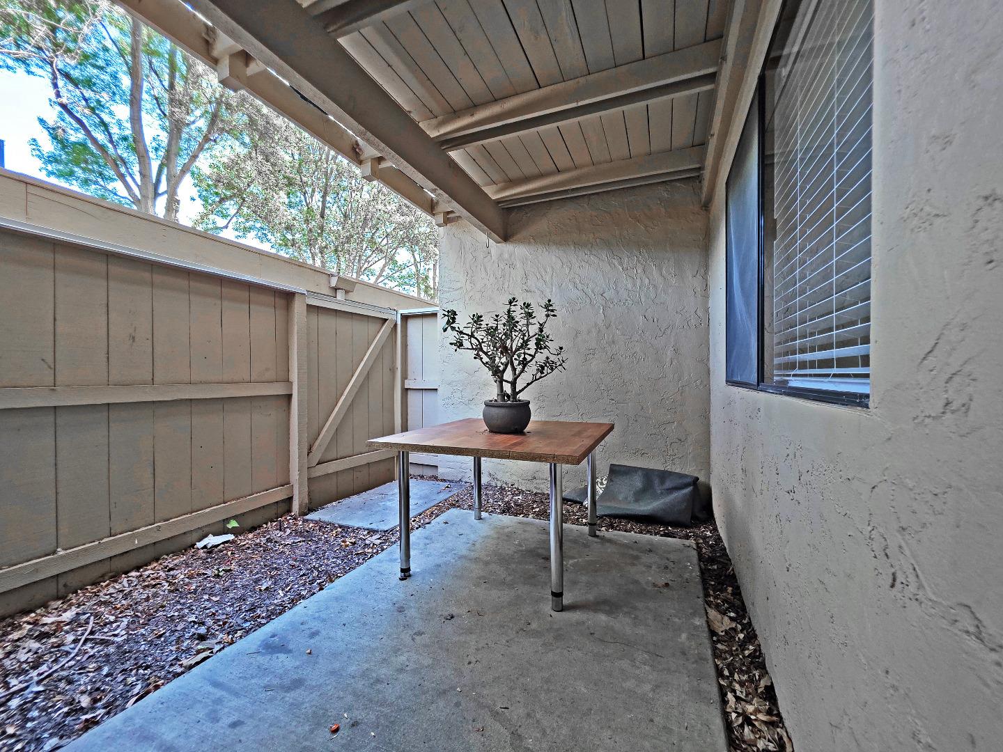 Detail Gallery Image 11 of 17 For 980 Kiely Blvd #124,  Santa Clara,  CA 95051 - 1 Beds | 1 Baths