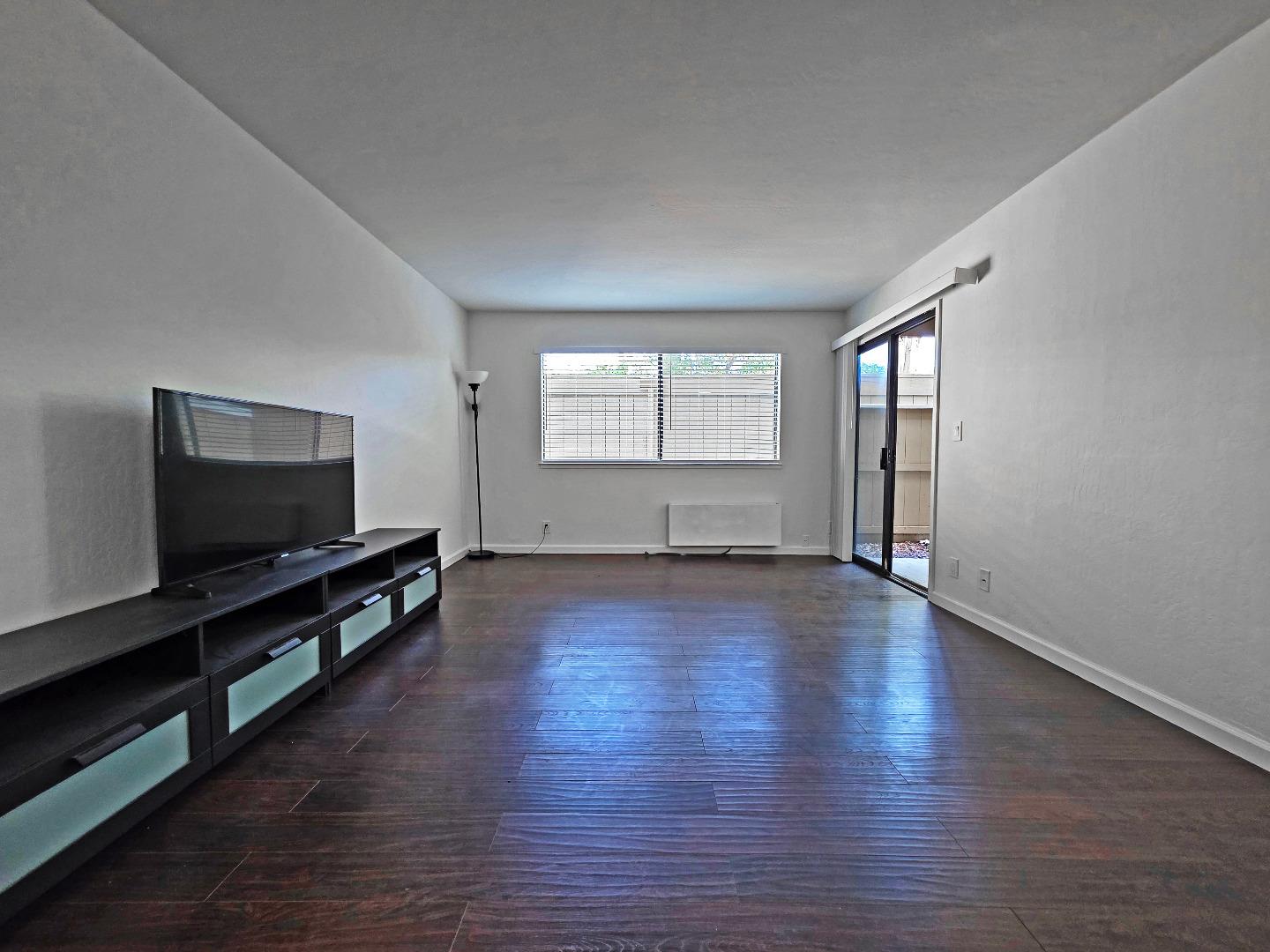 Detail Gallery Image 3 of 17 For 980 Kiely Blvd #124,  Santa Clara,  CA 95051 - 1 Beds | 1 Baths