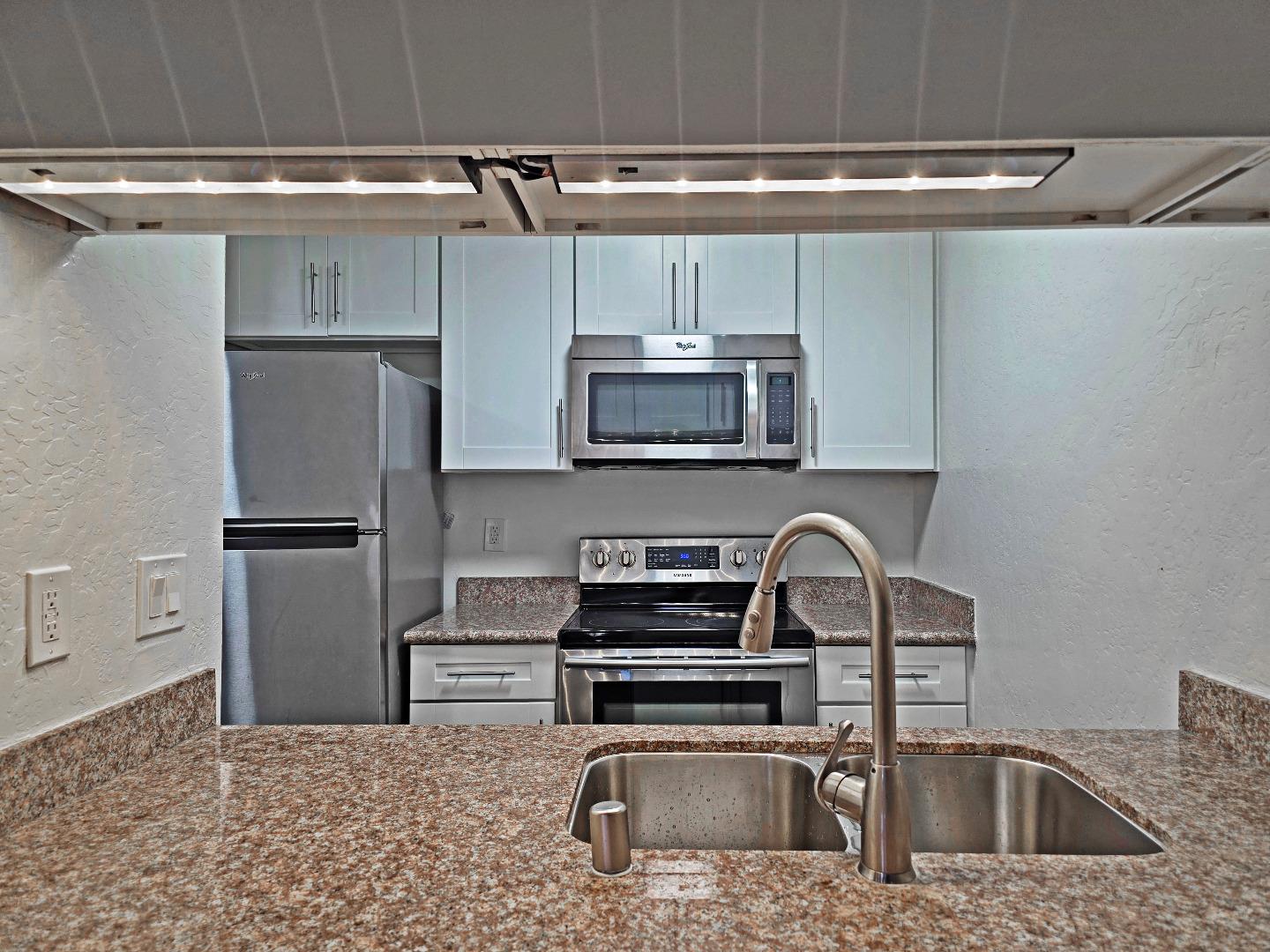 Detail Gallery Image 6 of 17 For 980 Kiely Blvd #124,  Santa Clara,  CA 95051 - 1 Beds | 1 Baths