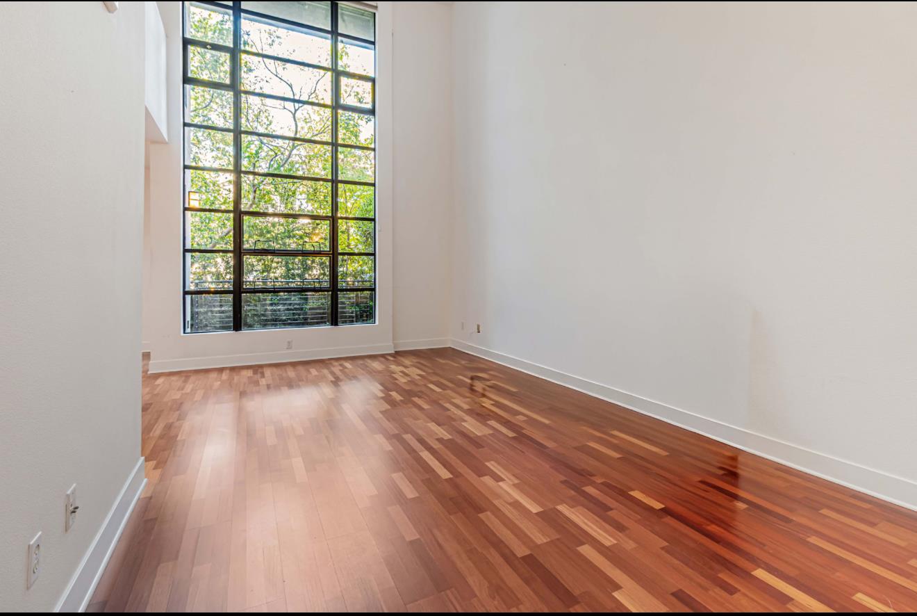 Detail Gallery Image 1 of 45 For 350 E Mission St #115,  San Jose,  CA 95112 - 1 Beds | 1/1 Baths