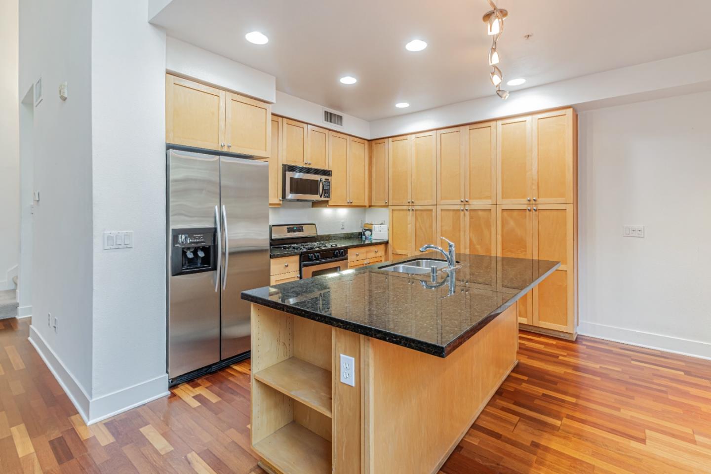 Detail Gallery Image 17 of 45 For 350 E Mission St #115,  San Jose,  CA 95112 - 1 Beds | 1/1 Baths