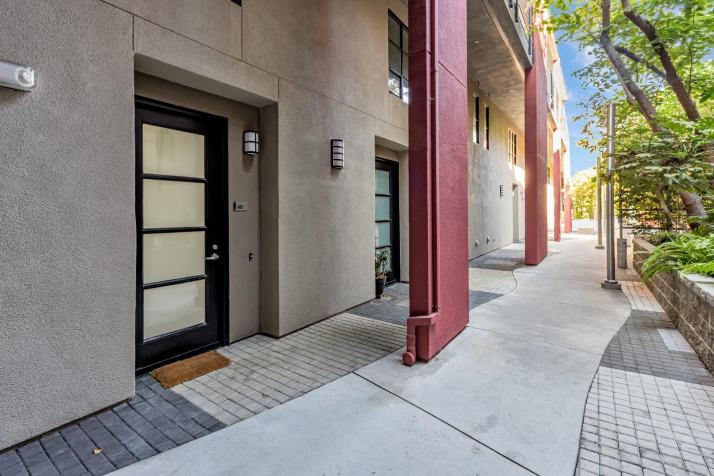 Detail Gallery Image 5 of 45 For 350 E Mission St #115,  San Jose,  CA 95112 - 1 Beds | 1/1 Baths