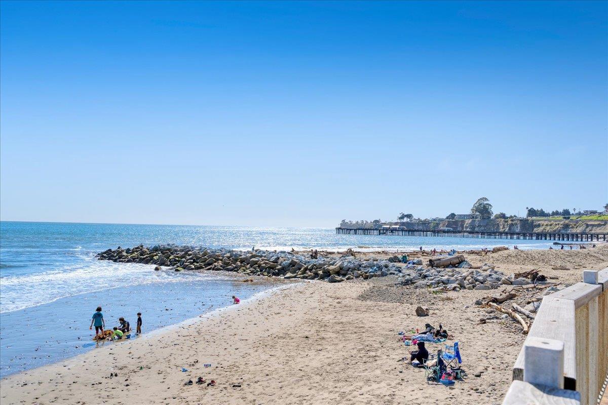 Detail Gallery Image 42 of 44 For 522 Oak Dr, Capitola,  CA 95010 - 4 Beds | 3 Baths